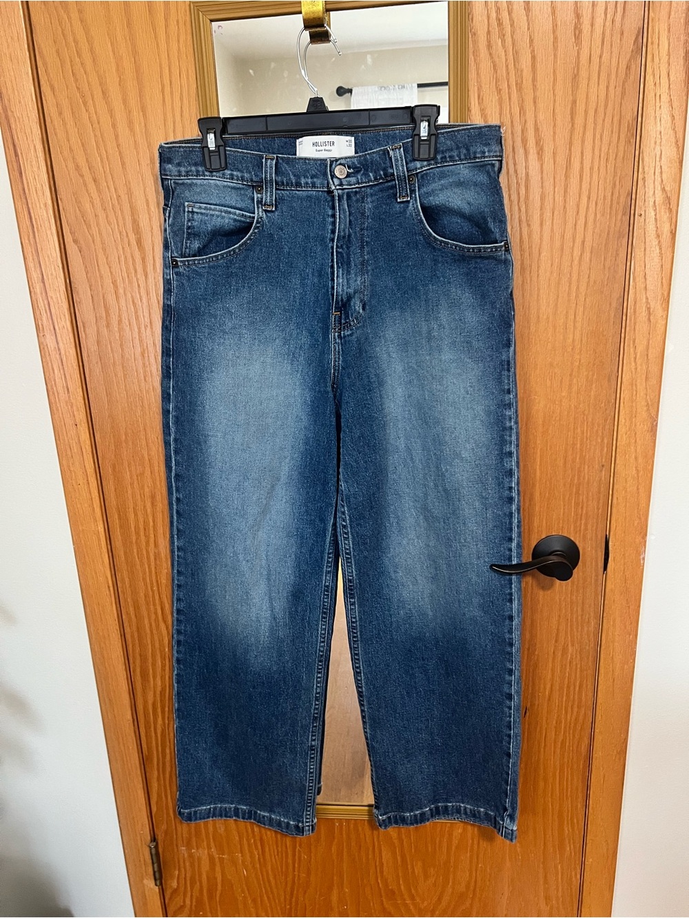 Hollister Men's 2 pairs Super Baggy
